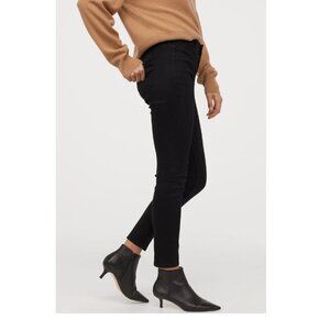 H&M Black Skinny Jeans 27X32
